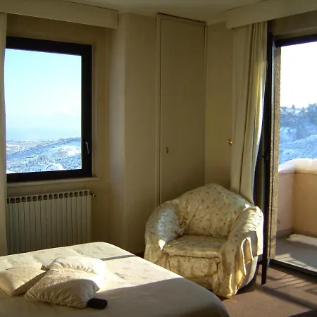 住宿加早餐酒店 Bellavista 3*